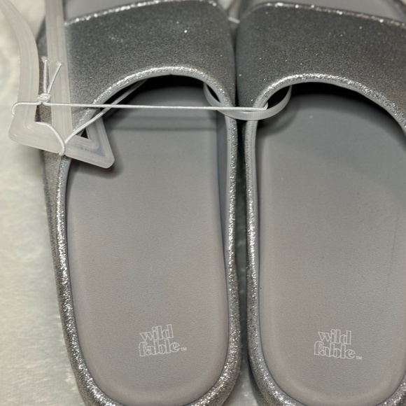 NWT Wild Fable Silver Glitter Platform Slides - Picture 3 of 6